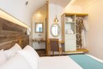Delux Rest Boutique - Σαντορίνη - Image 11
