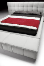 Harry's Bed - Image 2
